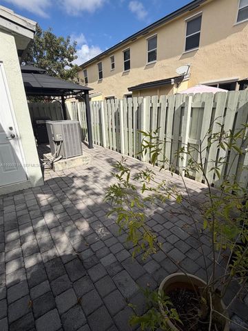 133 SE 28 8, Homestead, FL 33033