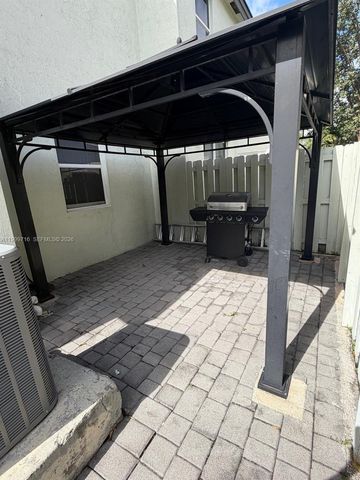 133 SE 28 8, Homestead, FL 33033