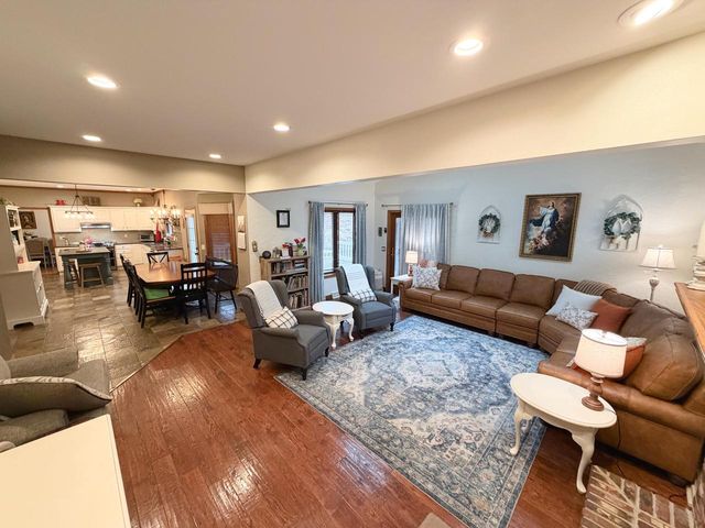 5451 County Highway Tt, Marshall, WI 53559