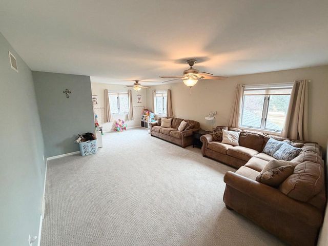 5451 County Highway Tt, Marshall, WI 53559