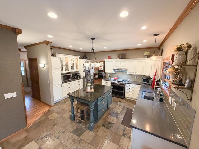 5451 County Highway Tt, Marshall, WI 53559