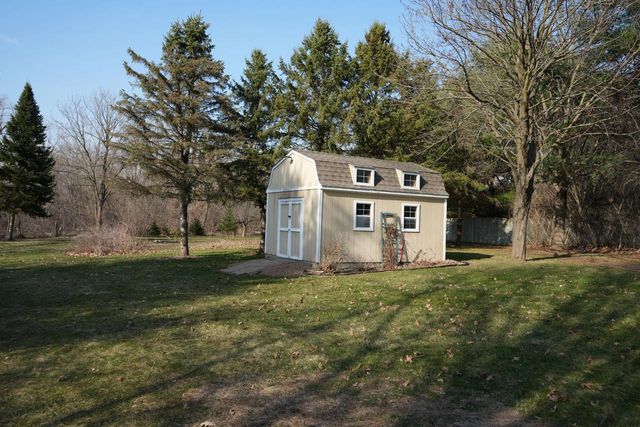 5451 County Highway Tt, Marshall, WI 53559
