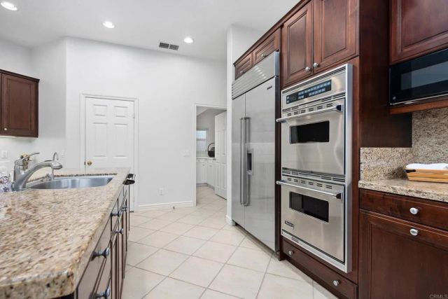 5742 Brittany Forrest Lane, San Diego, CA 92130