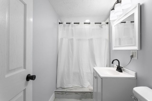 7323 E Pansy Lane, New Carlisle, IN 46552