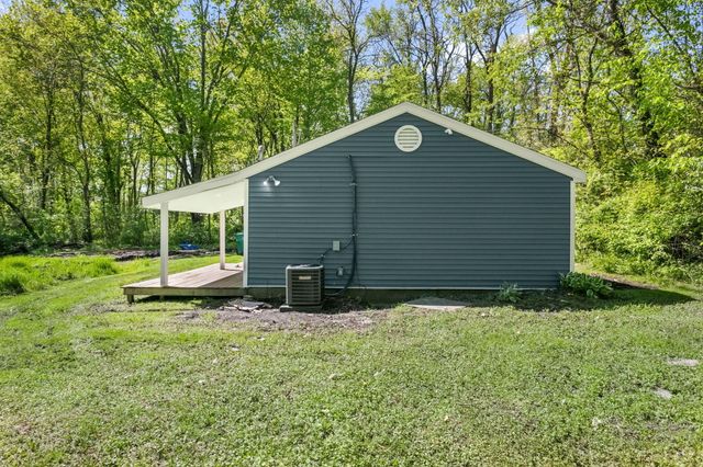 7323 E Pansy Lane, New Carlisle, IN 46552