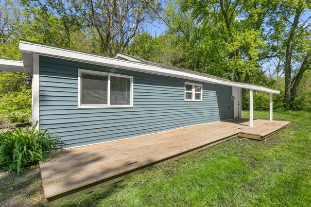 7323 E Pansy Lane, New Carlisle, IN 46552