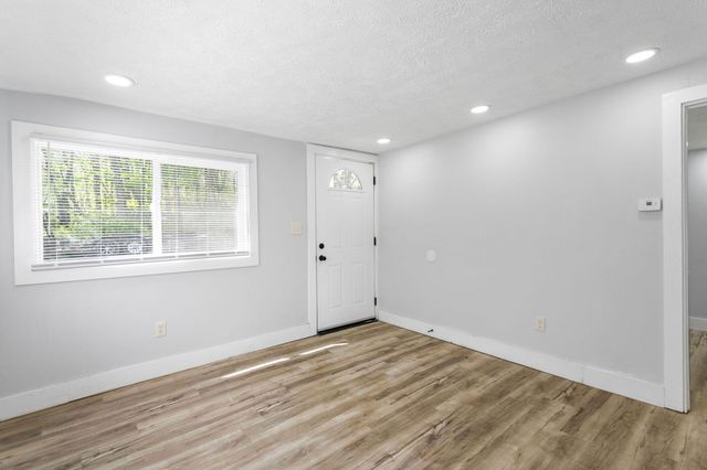 7323 E Pansy Lane, New Carlisle, IN 46552