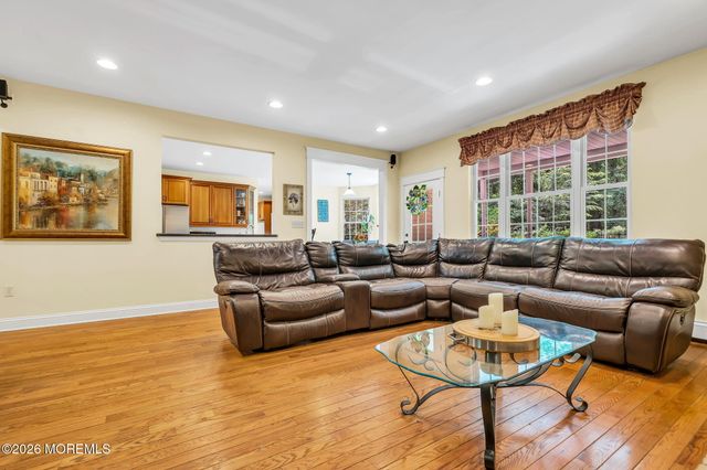 77 Savannah Road, Jackson, NJ 08527