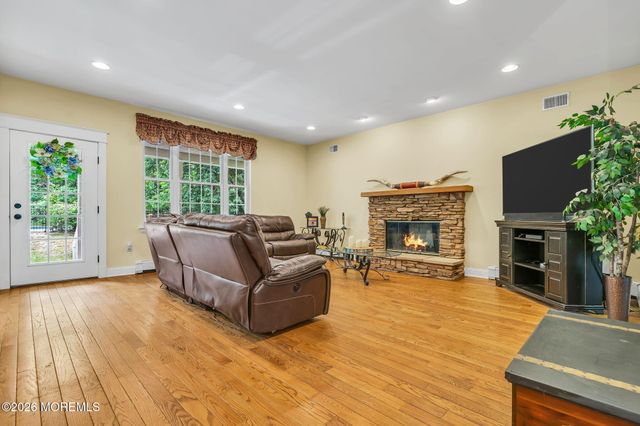 77 Savannah Road, Jackson, NJ 08527