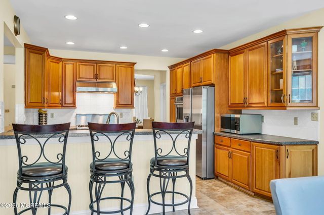 77 Savannah Road, Jackson, NJ 08527