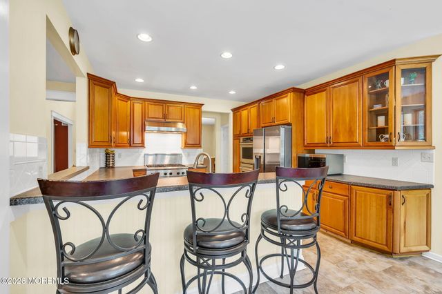 77 Savannah Road, Jackson, NJ 08527