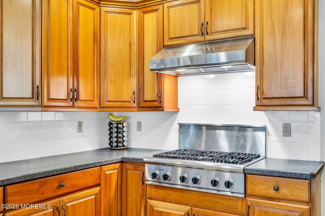 77 Savannah Road, Jackson, NJ 08527