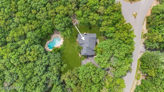 77 Savannah Road, Jackson, NJ 08527