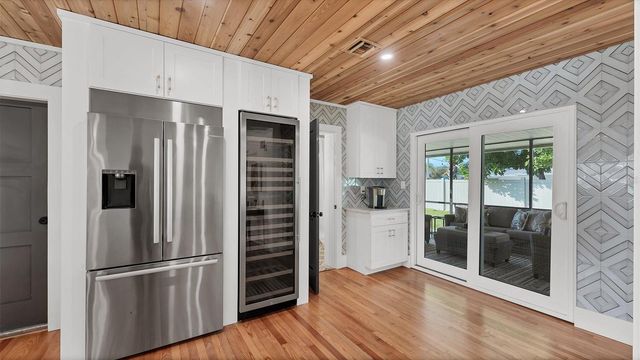 2411 VALENCIA DRIVE, Sarasota, FL 34239