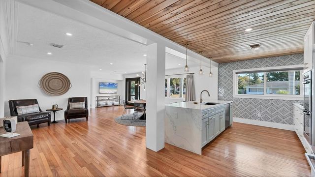2411 VALENCIA DRIVE, Sarasota, FL 34239