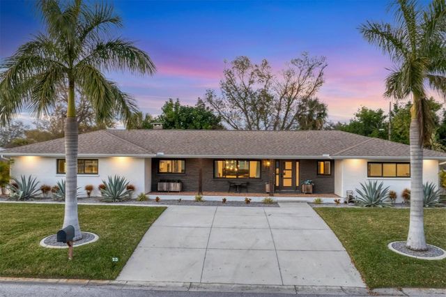 2411 VALENCIA DRIVE, Sarasota, FL 34239