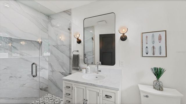 2411 VALENCIA DRIVE, Sarasota, FL 34239