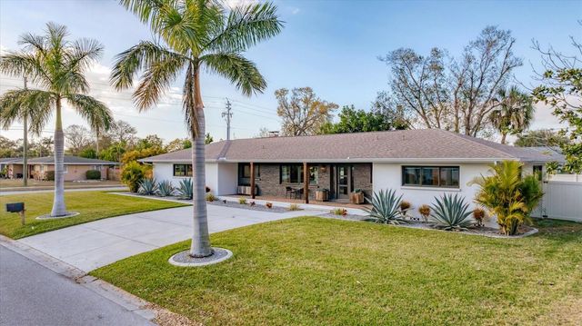 2411 VALENCIA DRIVE, Sarasota, FL 34239