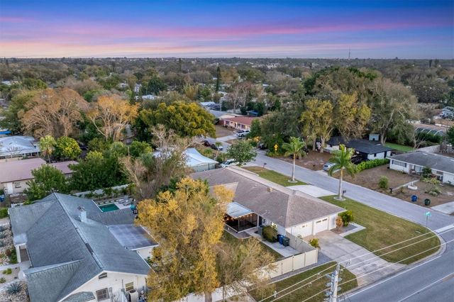 2411 VALENCIA DRIVE, Sarasota, FL 34239