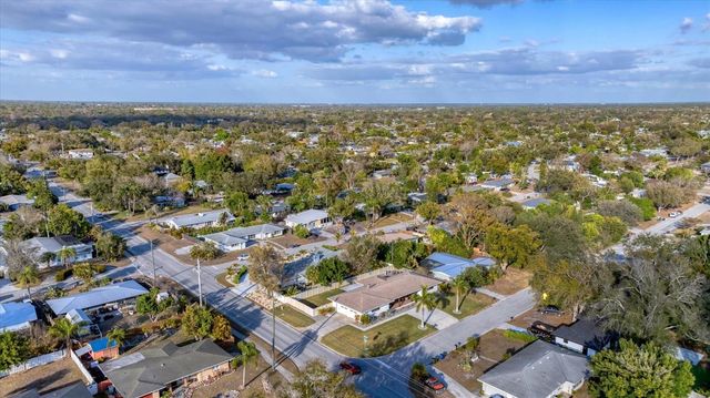 2411 VALENCIA DRIVE, Sarasota, FL 34239