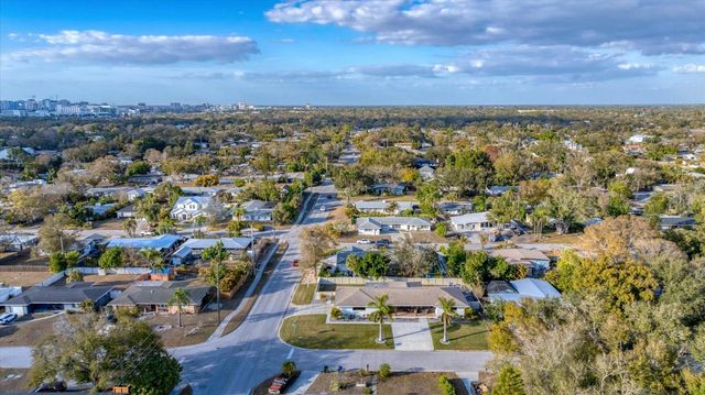 2411 VALENCIA DRIVE, Sarasota, FL 34239
