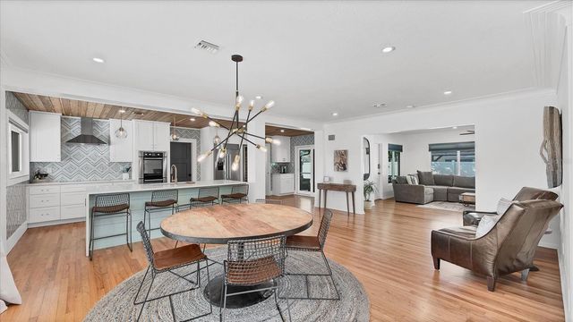 2411 VALENCIA DRIVE, Sarasota, FL 34239