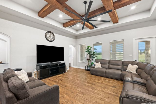 137 RANCHERS WAY, Floresville, TX 78114
