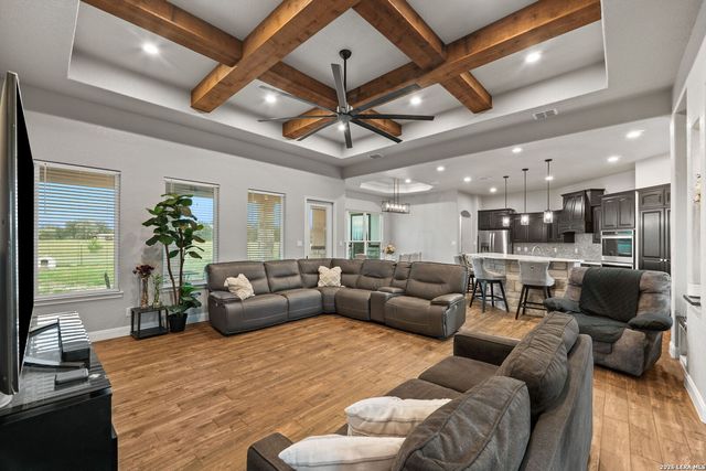 137 RANCHERS WAY, Floresville, TX 78114