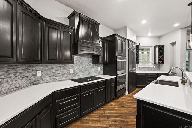 137 RANCHERS WAY, Floresville, TX 78114