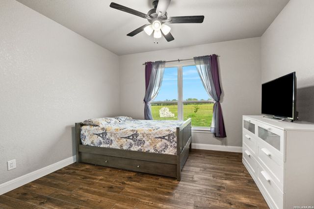 137 RANCHERS WAY, Floresville, TX 78114