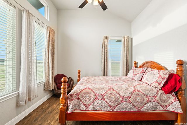 137 RANCHERS WAY, Floresville, TX 78114