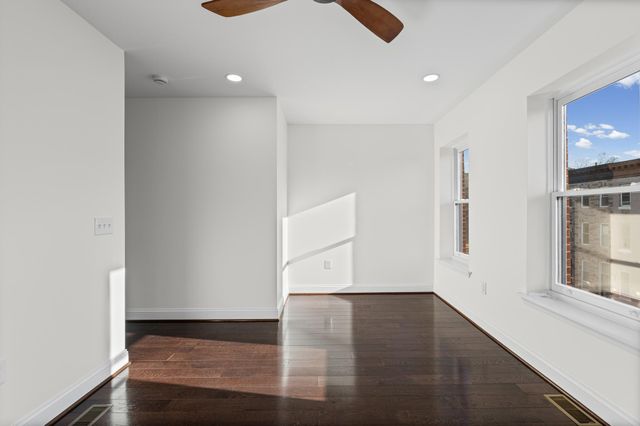 532 N CARROLLTON AVE, Baltimore, MD 21223