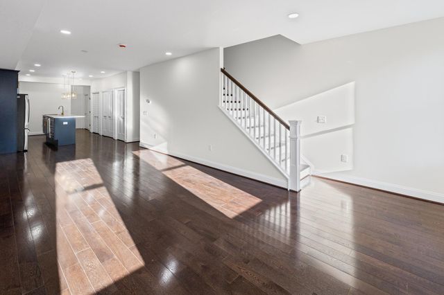 532 N CARROLLTON AVE, Baltimore, MD 21223