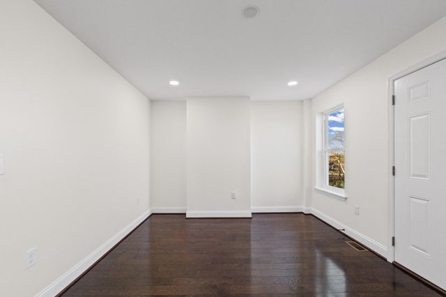 532 N CARROLLTON AVE, Baltimore, MD 21223