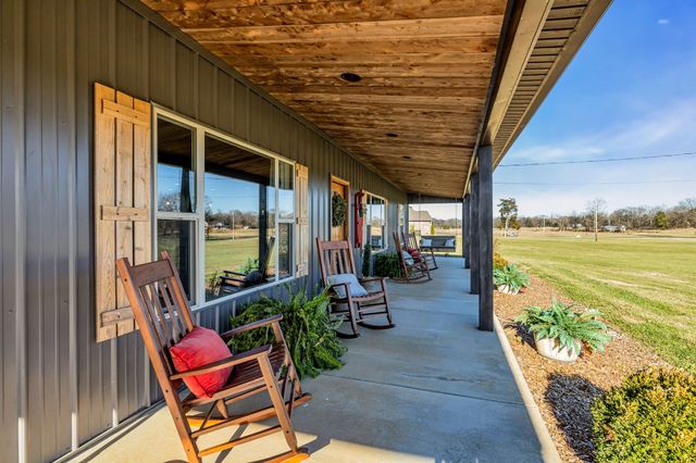 4830 Moses Rd, Columbia, TN 38401