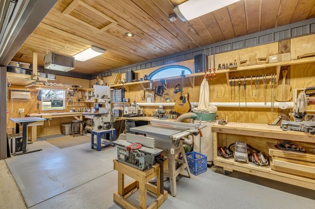 4830 Moses Rd, Columbia, TN 38401