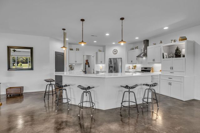 4830 Moses Rd, Columbia, TN 38401