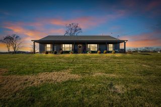 4830 Moses Rd, Columbia, TN 38401