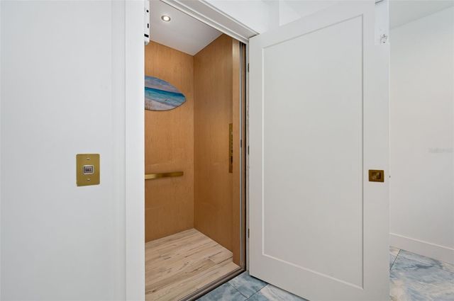 107 DESOTA STREET, Fort Pierce, FL 34949