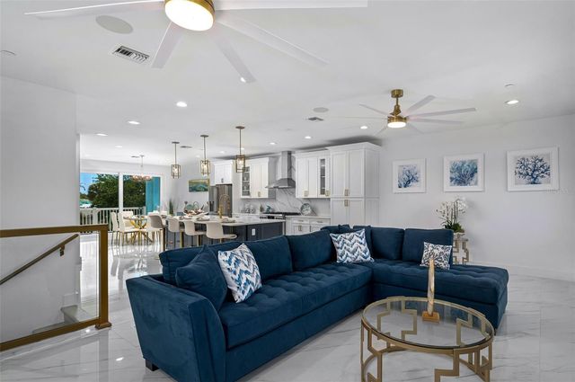 107 DESOTA STREET, Fort Pierce, FL 34949