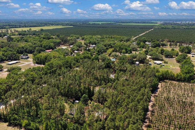 700 SW 105TH STREET, Trenton, FL 32693