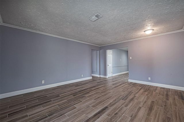 3730 Darlinghurst Drive, Houston, TX 77045