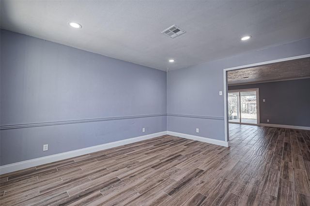 3730 Darlinghurst Drive, Houston, TX 77045