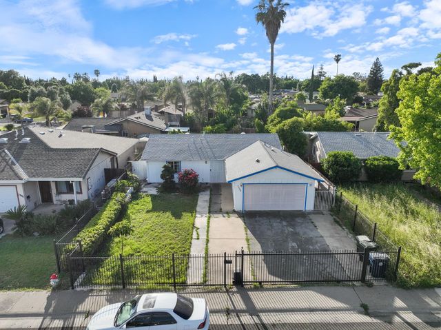 7992 Valley Green Dr, Sacramento, CA 95823