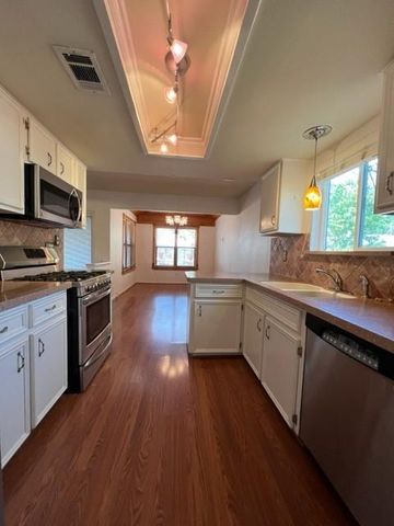 1403 Gracy DR, Austin, TX 78758