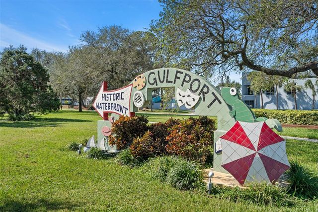 2648 46TH STREET S, Gulfport, FL 33711