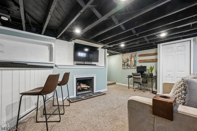 36 Burnet Hill Rd, Livingston Twp., NJ 07039