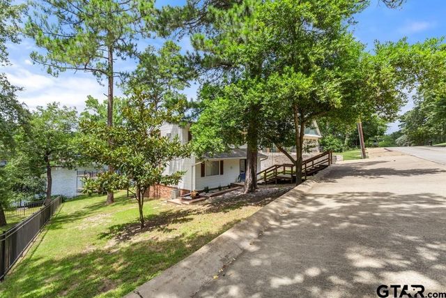 516 Hideaway Lane E, Hideaway, TX 75771