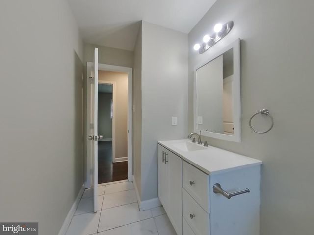 6022 LUCENTE AVE, Suitland, MD 20746