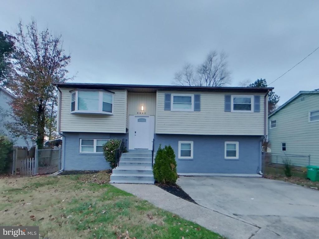 6022 LUCENTE AVE, Suitland, MD 20746